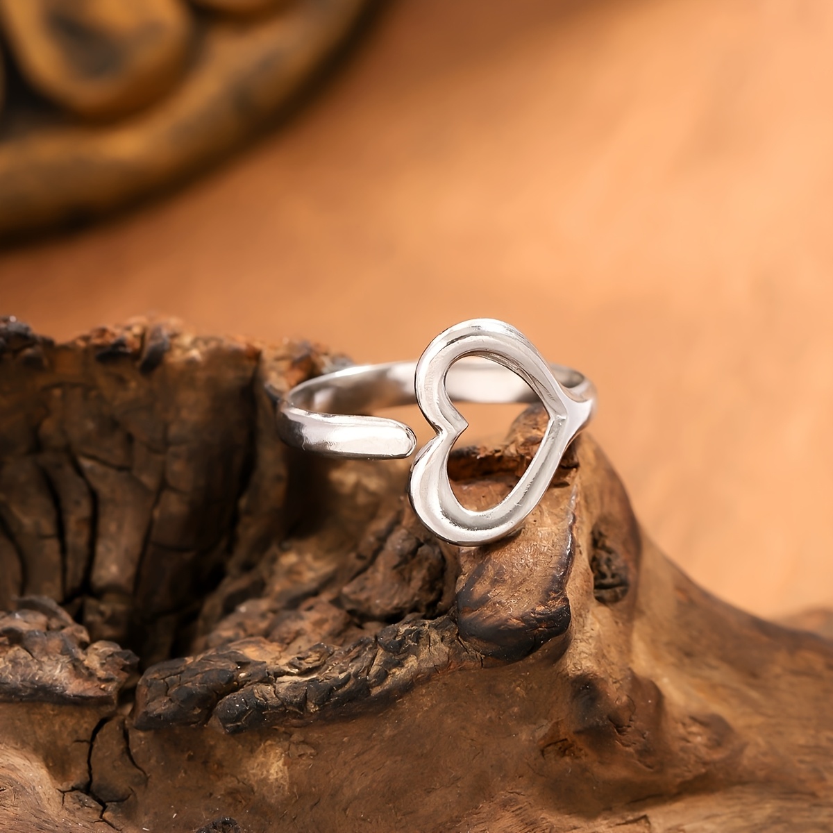 Women's Adjustable Heart-Designed Open-End Ring, Elegant and Stylish